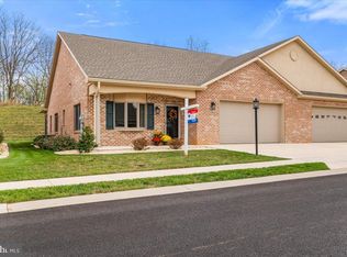 13323 Diamond Pointe Dr, Hagerstown, MD 21742
