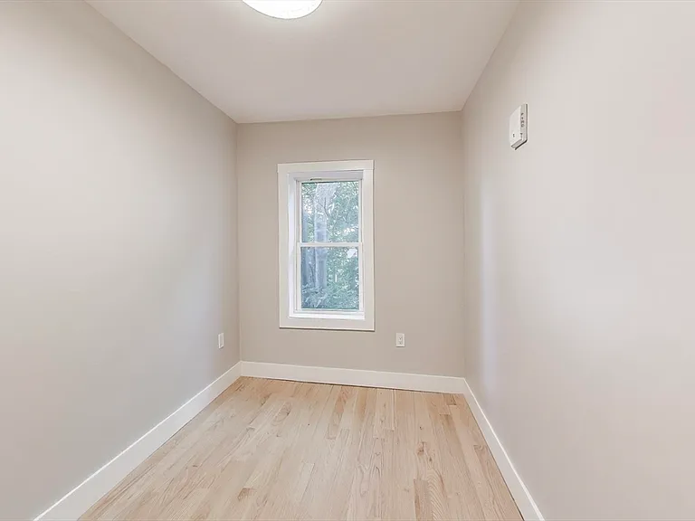 37 Delle Ave #4 — Photo 4