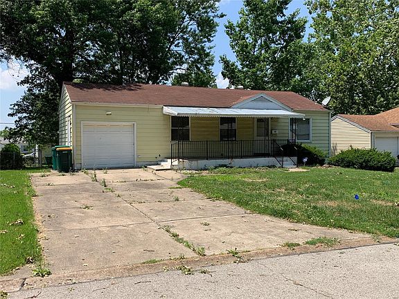 3rd image of 10523 Byfield Dr