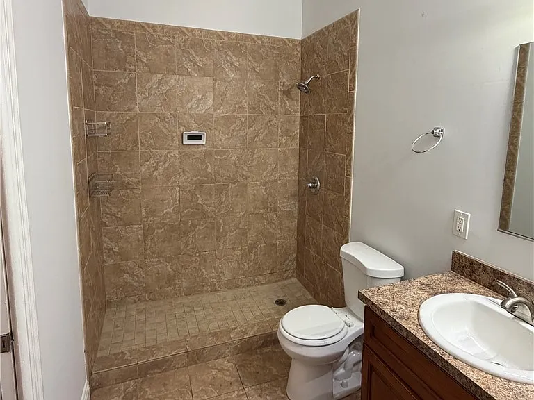 3814 Peugeot St — Photo 10
