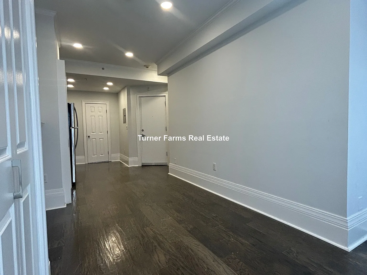 Studio, 9999 sqft, $2,700 — Photo 3