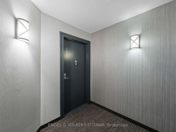 4th image of 1500 Riverside Dr Unit 1905