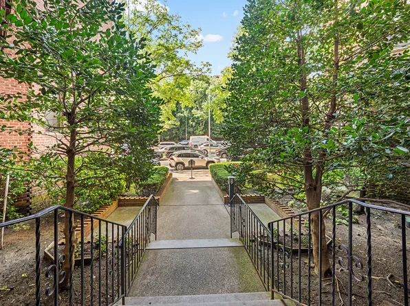 83-55 Woodhaven Boulevard image 14 of 23