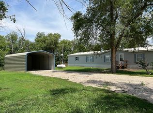 153 E Main St, Salina, KS 67401