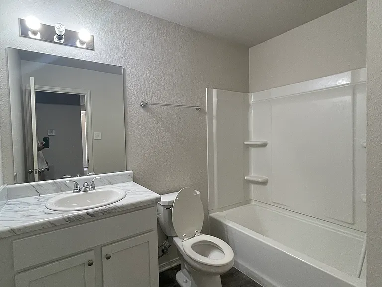 4805 Bedrock Dr — Photo 5
