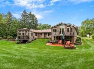 665 W Pierre Ln, Port Washington, WI 53074