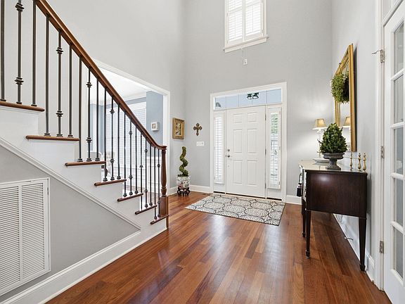 4th image of 8009 Joshua Woods Dr