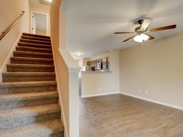 234 Fairview Lane — Photo 2