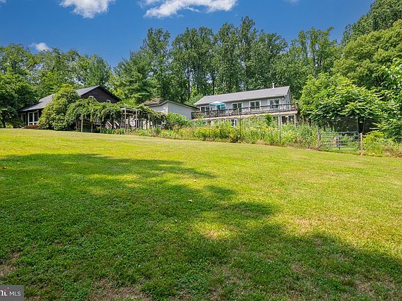 4th image of 5605 Pignut Mountain Dr