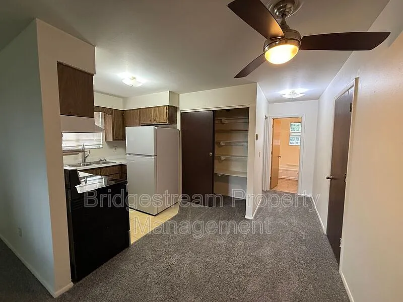1 bed, 1.0 bath, 700 sqft, $650 — Photo 4