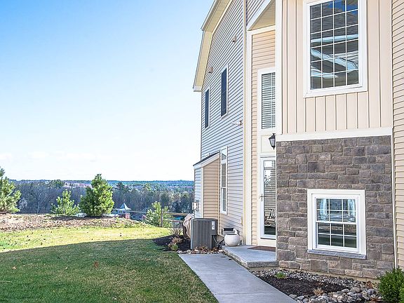 2nd image of 17 Ordelia Ln