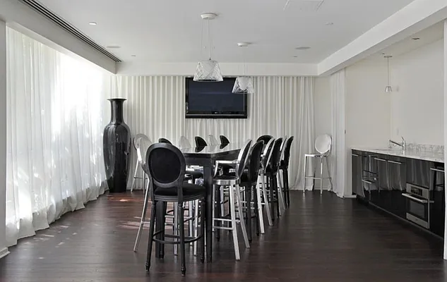 Rented by Compass | media 12