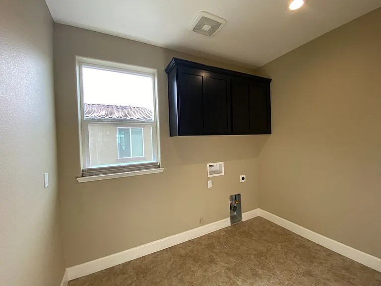 4138 Hydo Lake Way — Photo 19