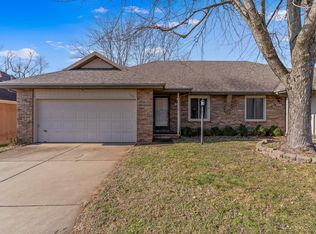 3150 S Sagamont Ave APT 102, Springfield, MO 65807