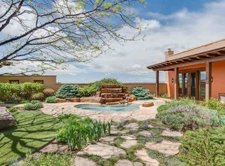 290 Circle Dr, Santa Fe, NM 87501