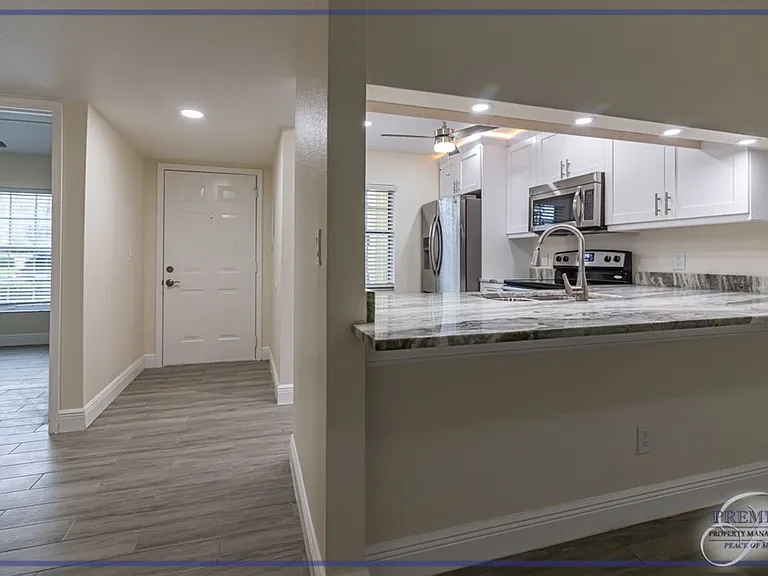 2562 Kings Lake Blvd — Photo 4