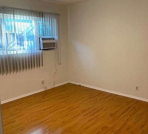4th image of 128 W Cypress St #C