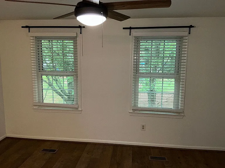 20520 Strath Haven Dr — Photo 13