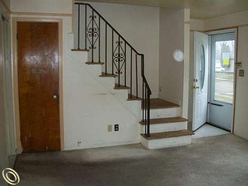 5th image of 24661 Lauren Ave