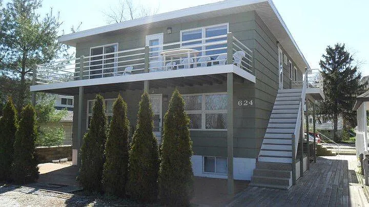 624 Colfax Ave #2