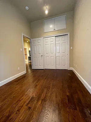 Rented by MOTION New York | media 9