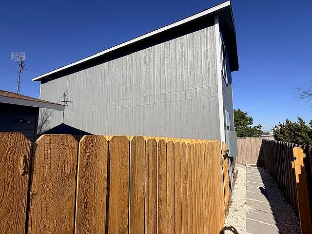 703 Rev R A Abercrombie Dr #B — Photo 9