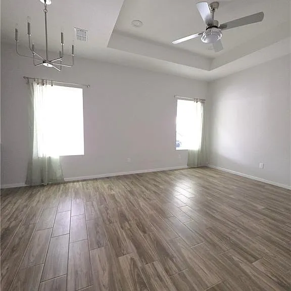 913 N Clarence Ave #2 — Photo 7