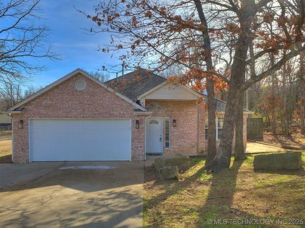 118 E 48th St, Sand Springs, OK 74063