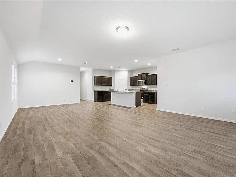 9308 Desertrock Rd — Photo 3