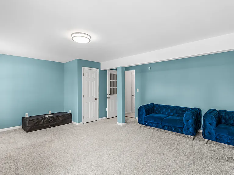 3355 Canton Ct — Photo 22