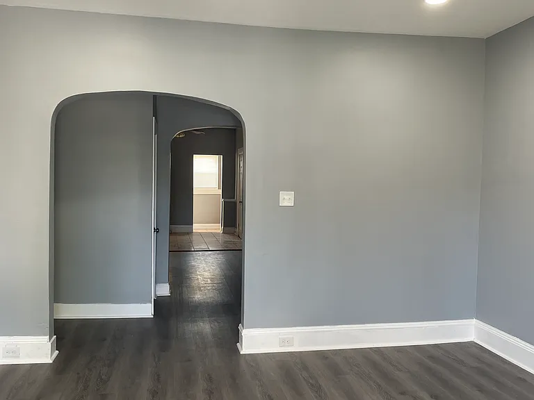 54 N Morley St — Photo 2