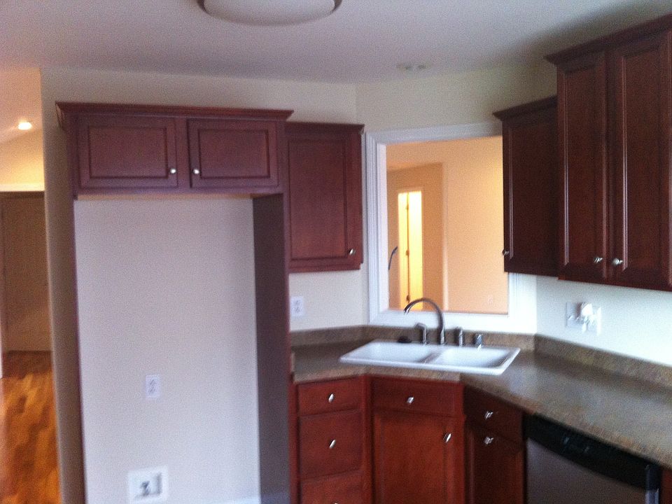 2nd image of 105 Goring Ln