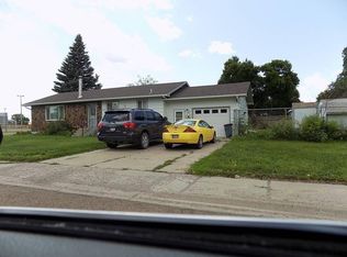 1451 11th Ave SW, Sidney, MT 59270