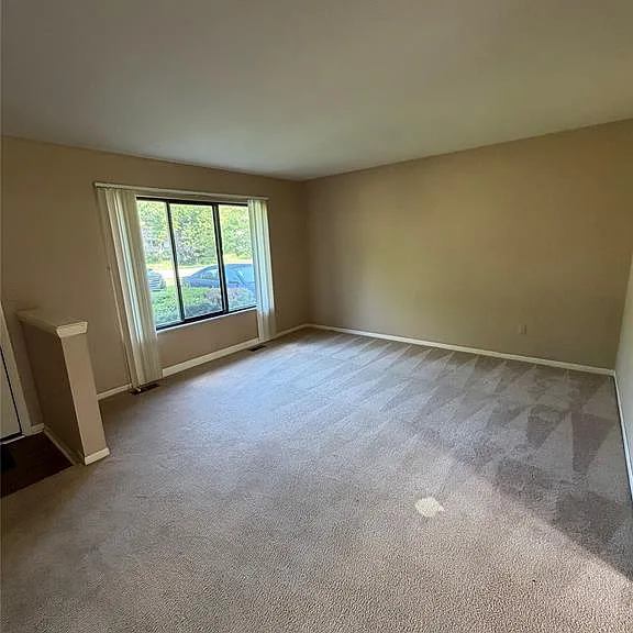 3277 Eastern Ave — Photo 3