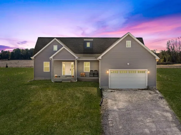 7070 Dryden Rd, Almont, MI 48003