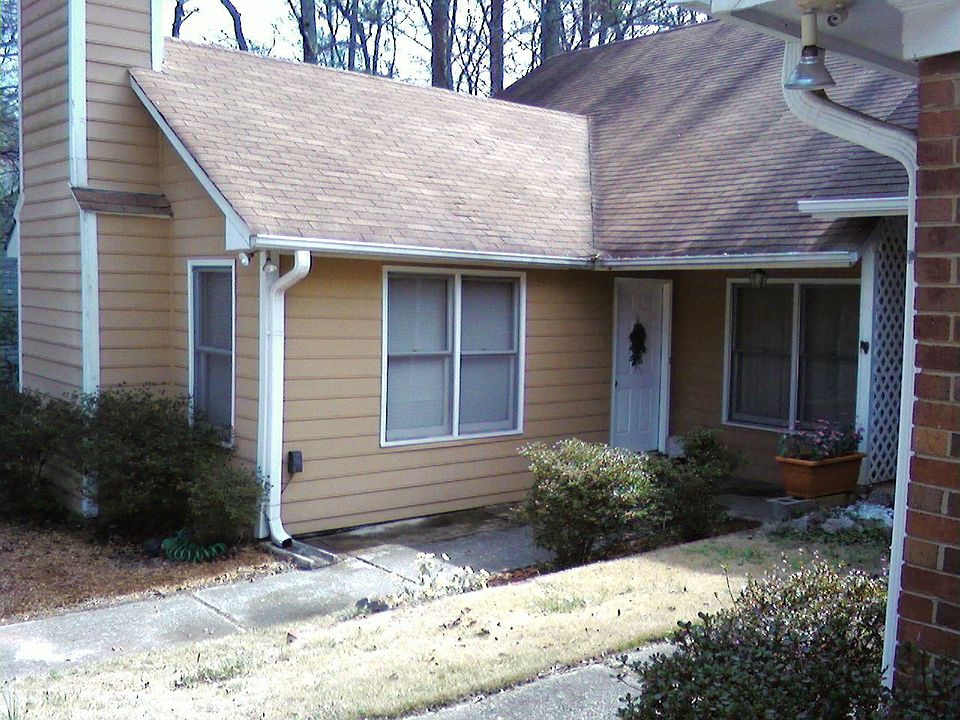 1st image of 1944 Daniel St SE