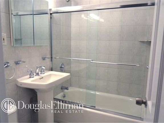 2nd image of 150 E 18th St APT 12B