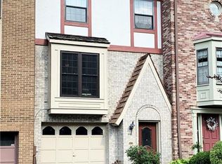 610 Briarleaf Dr, Pittsburgh, PA