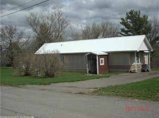 27 Brookview Ave, Fort Fairfield, ME 04742