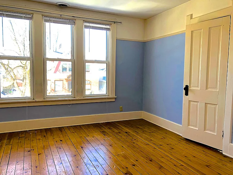 2440 N Pierce St #A — Photo 4