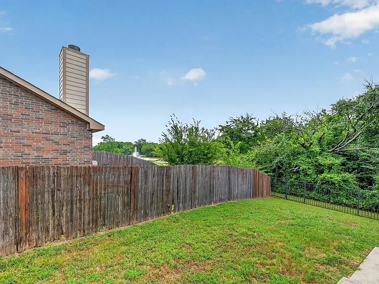 2510 Sedona St — Photo 16