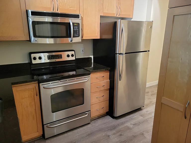 111 108th Ave NE #206 — Photo 14