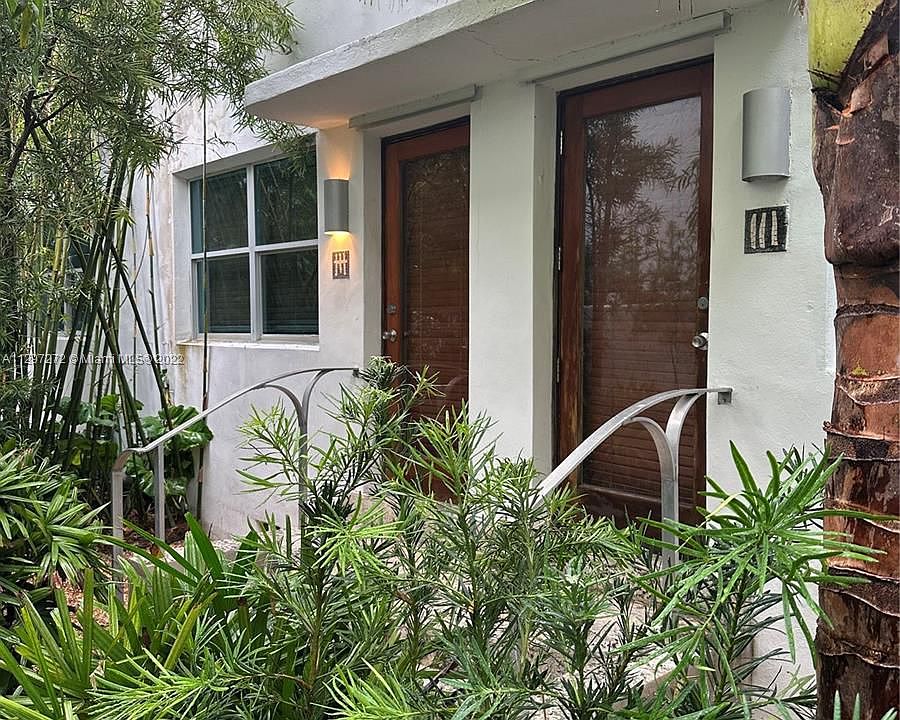1st image of 226 Jefferson Ave #6