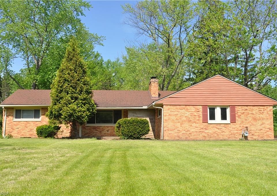 Welcome home to 4750 Lander Road in Orange Village.