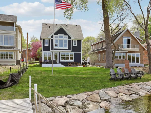 1444 Baldur Park Rd, Wayzata, MN 55391