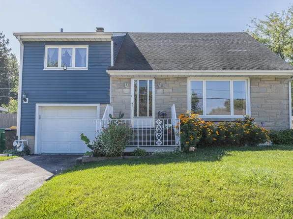 1126 N May St, Joliet, IL 60435