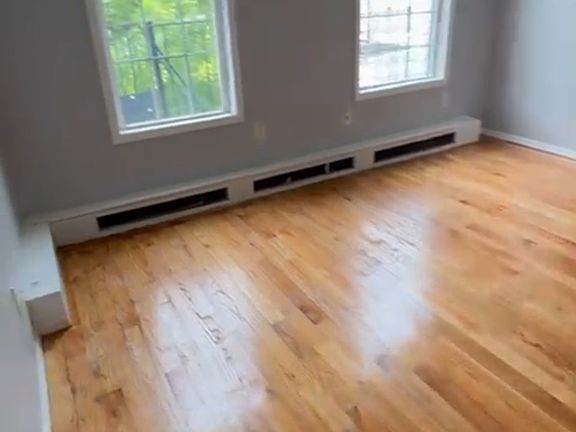 4th image of 951 College Ave APT 3