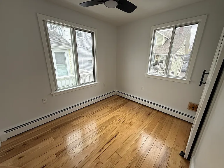 21 Kentville Ter — Photo 9
