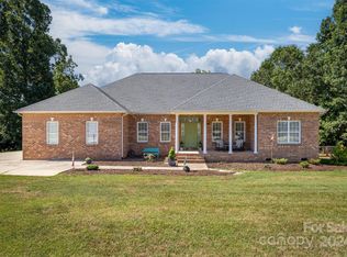104 River Hills Way, Morganton, NC 28655