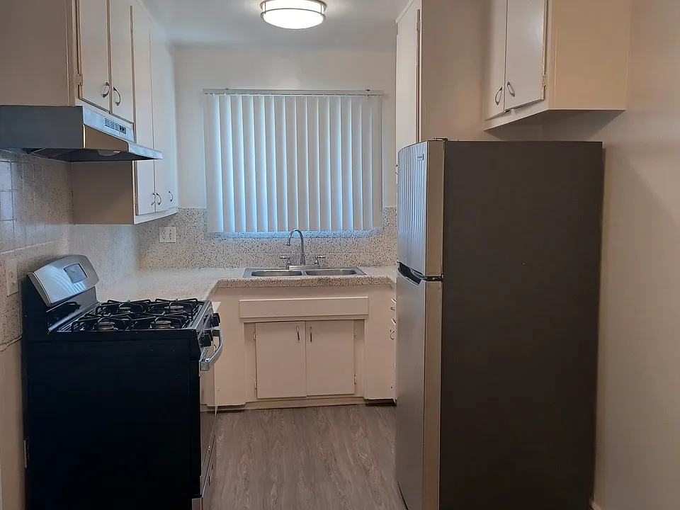 Warner Court Villas